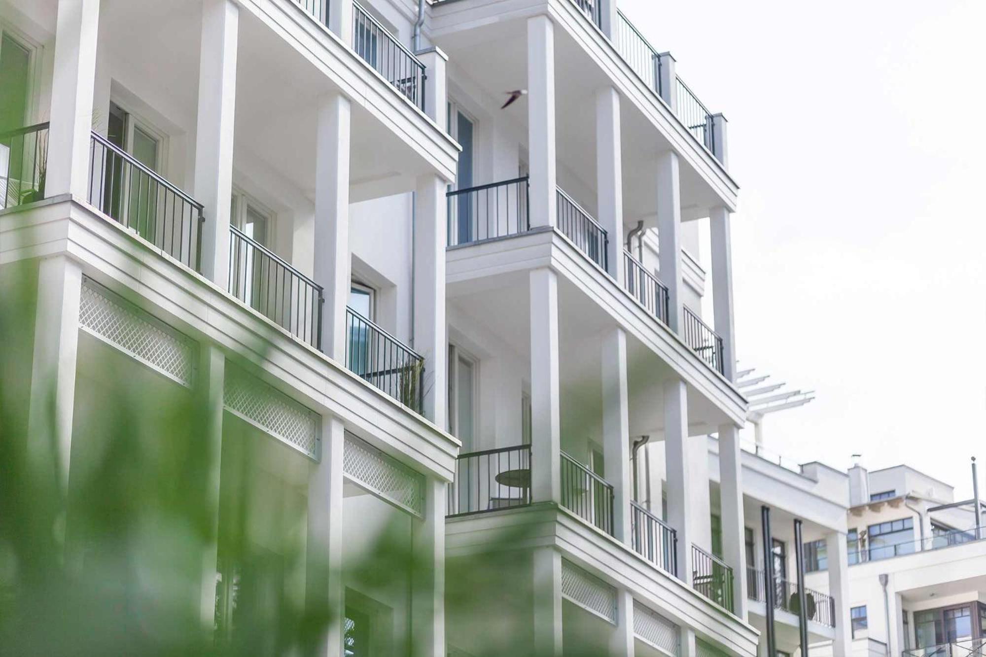 First White Pearl Apartamento Sellin  Exterior foto